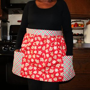 photo of Garment Saver Half Apron Set in Holiday Cookies pattern (front view)